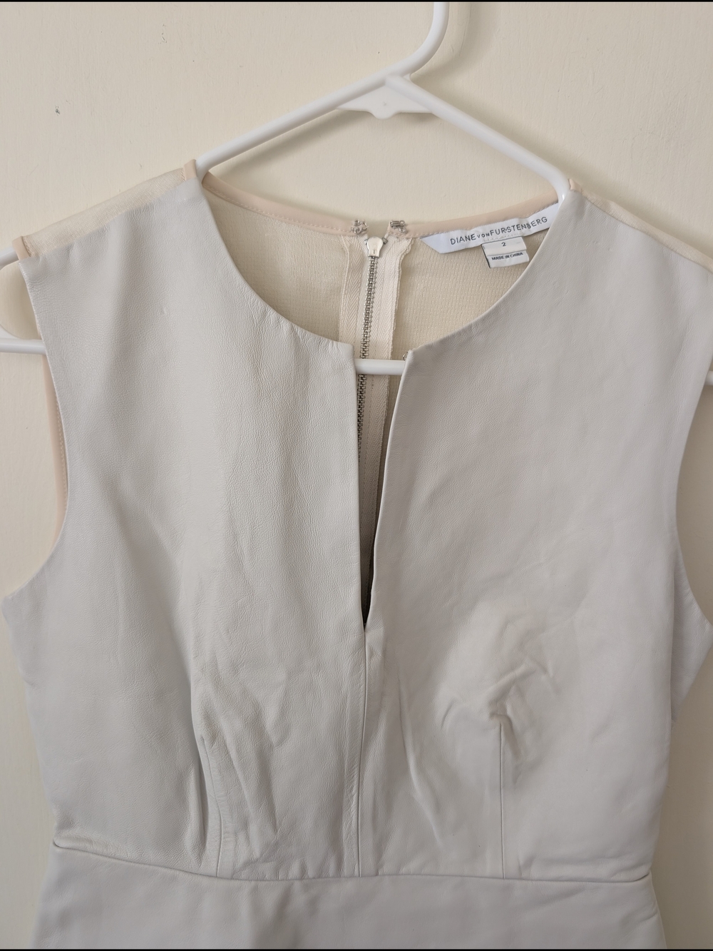 Diane Von Furstenberg Womens 2 Delian Leather Combo Sleeveless Peplum Top White - Picture 3 of 9